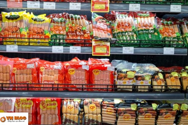 C.P. Việt Nam: Sản phẩm vẫn bán, cam kết không còn?