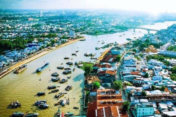 Hành Trình Về Miền Tây
