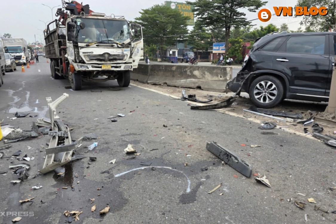 Xe tải tông liên hoàn 7 ôtô trên quốc lộ 51, ùn tắc nghiêm trọng