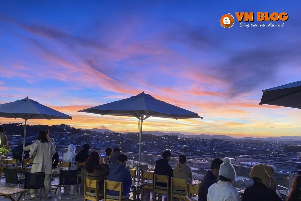 Cảnh quan tiệm cafe Đồi Hoàng Hôn 2