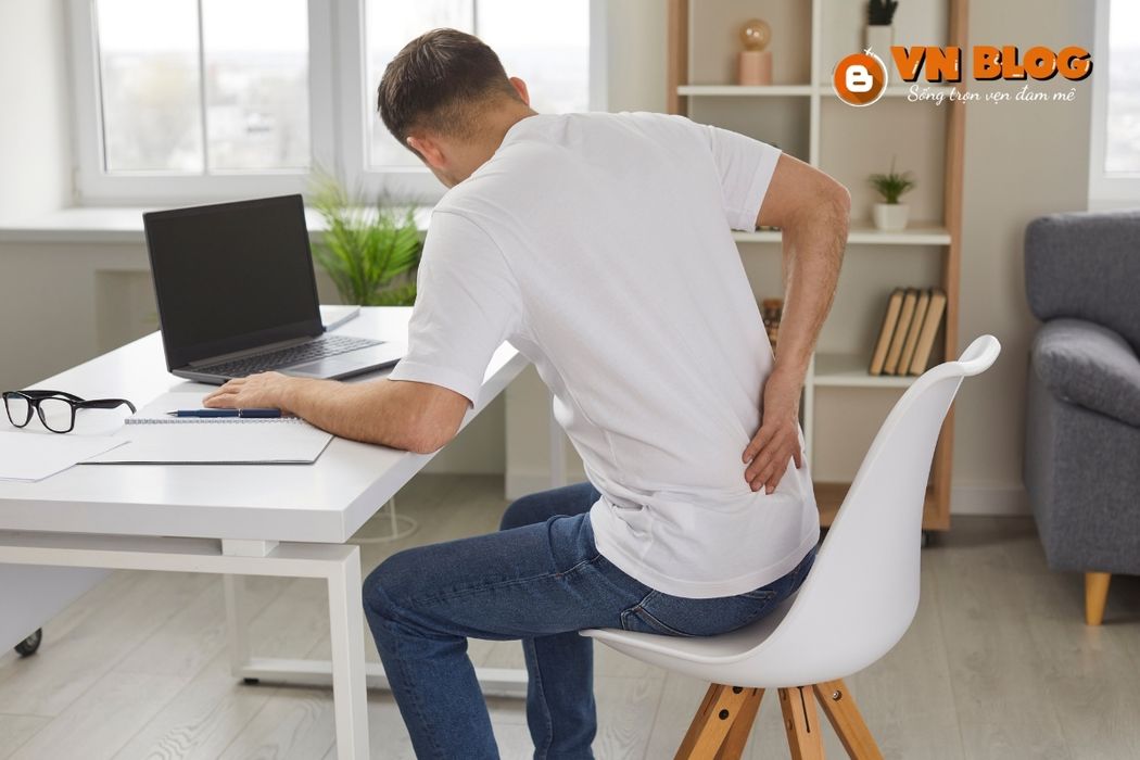 Hạn chế ngồi lâu và tăng vận động trong sinh hoạt hằng ngày